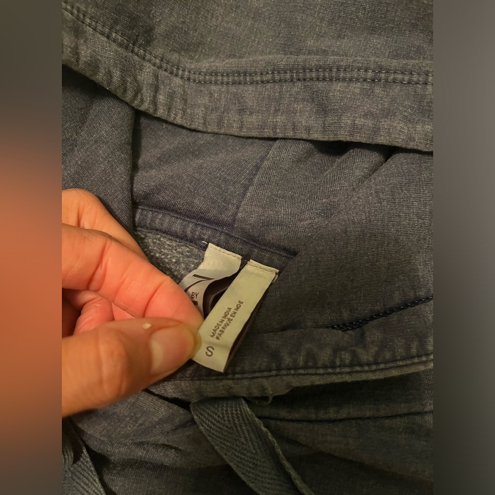 Zella grey sweatshirt - Picture 4 of 4